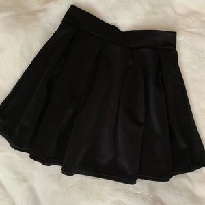 Skater skirt- Wet Seal